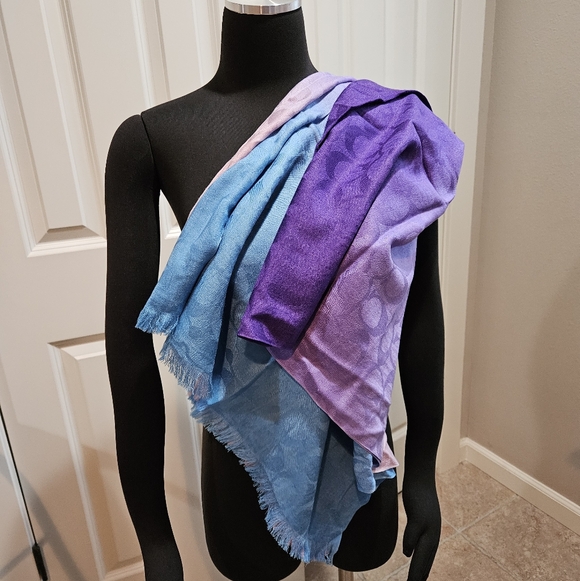 Coach Signature C Wrap Scarf Luxe Silk Wool Blend Oversize Ombre Purple Blue NWT - Picture 10 of 14